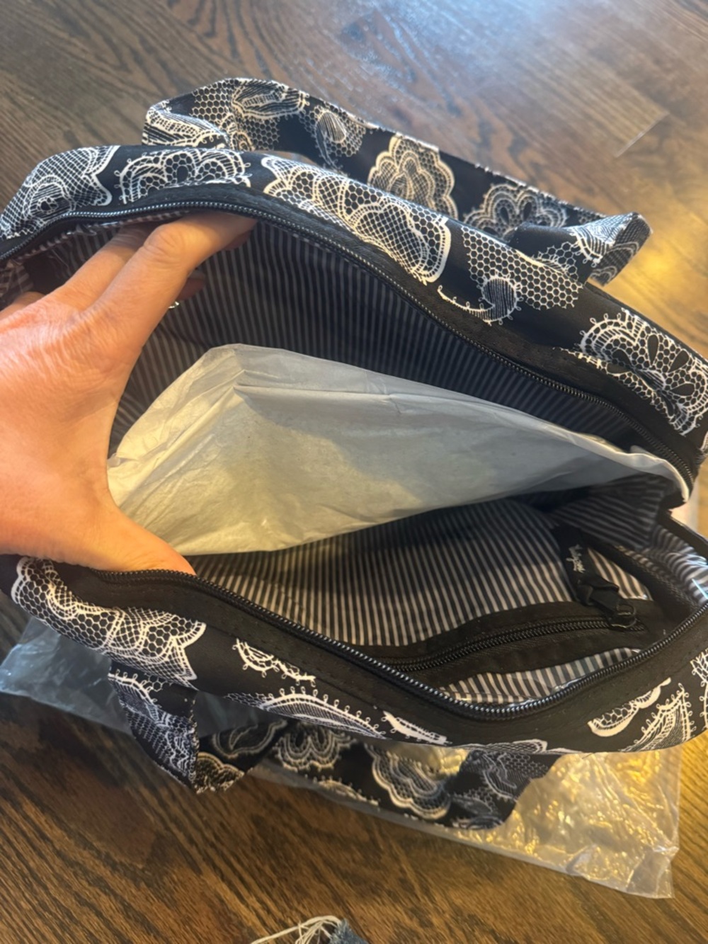 thirty-one Black Cosmetic Bag with White Floral Print - Picture 3 of 4